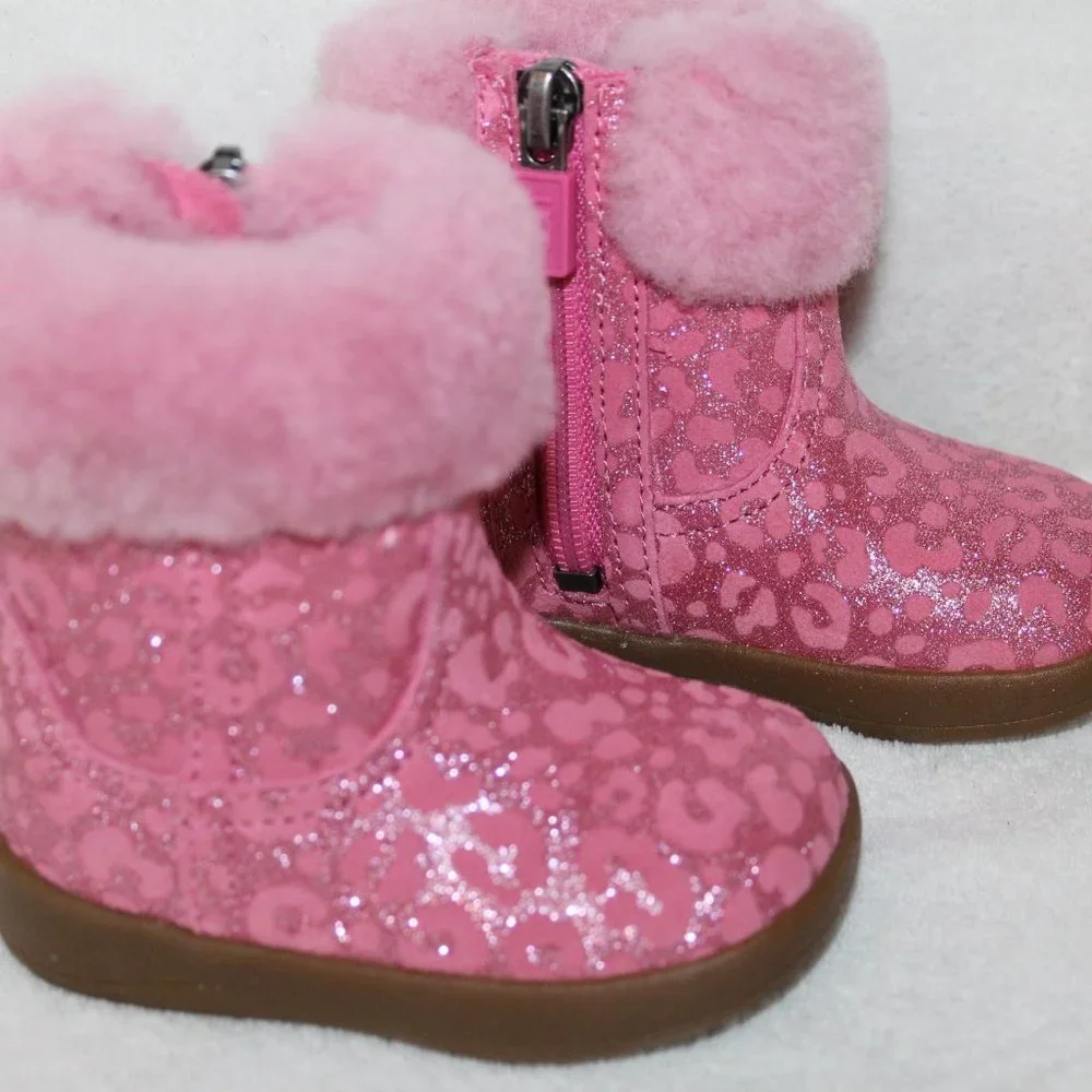 NIB UGG PINK‎ METALLIC TODDLER BOOTIES 2/3 4/5